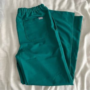 Figs Mens Hunter Green Pisco Short Scrub Pants